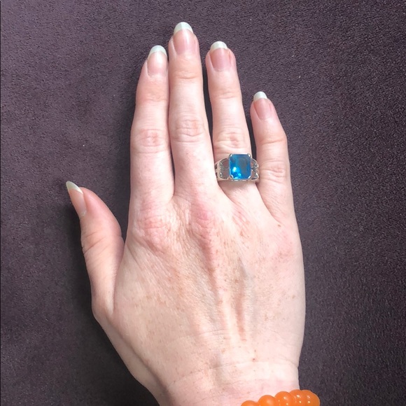 Women’s blue jewel and cross ring - Picture 2 of 3